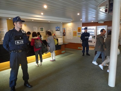 �t�F���[�x���̏�