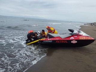 �~������