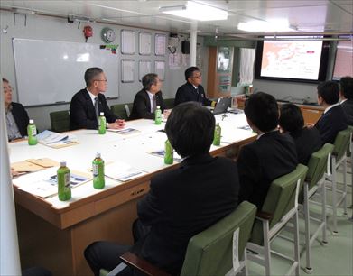 �Ɩ��u�b(OIC)