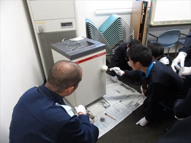 �ӎ����K�@�w��̏W