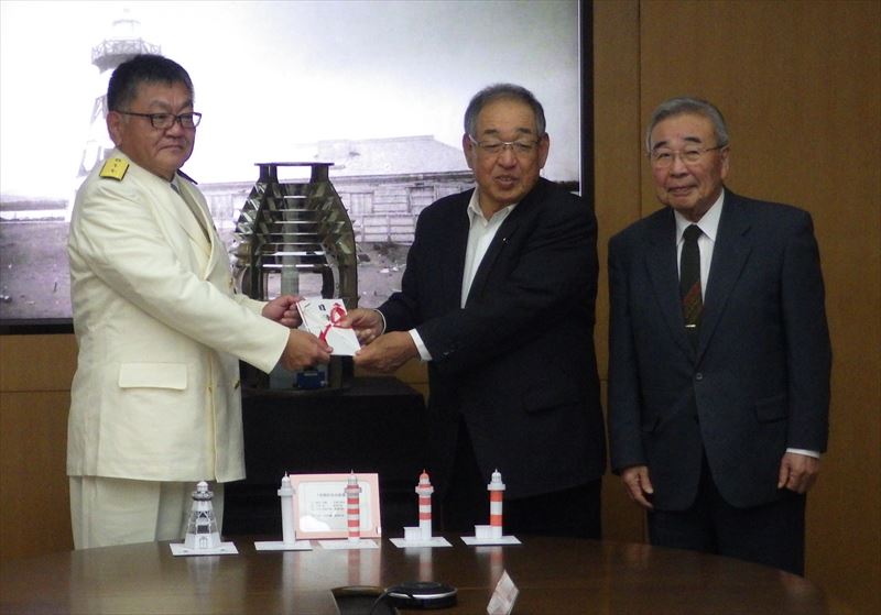 ���䃌���Y�𑡒悵�Ă����