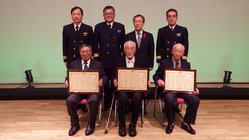 �_�Ж�����̖��_���䒷�̏̍������^�����W���ʐ^