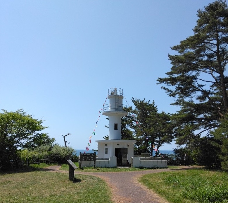 碁石埼灯台画像