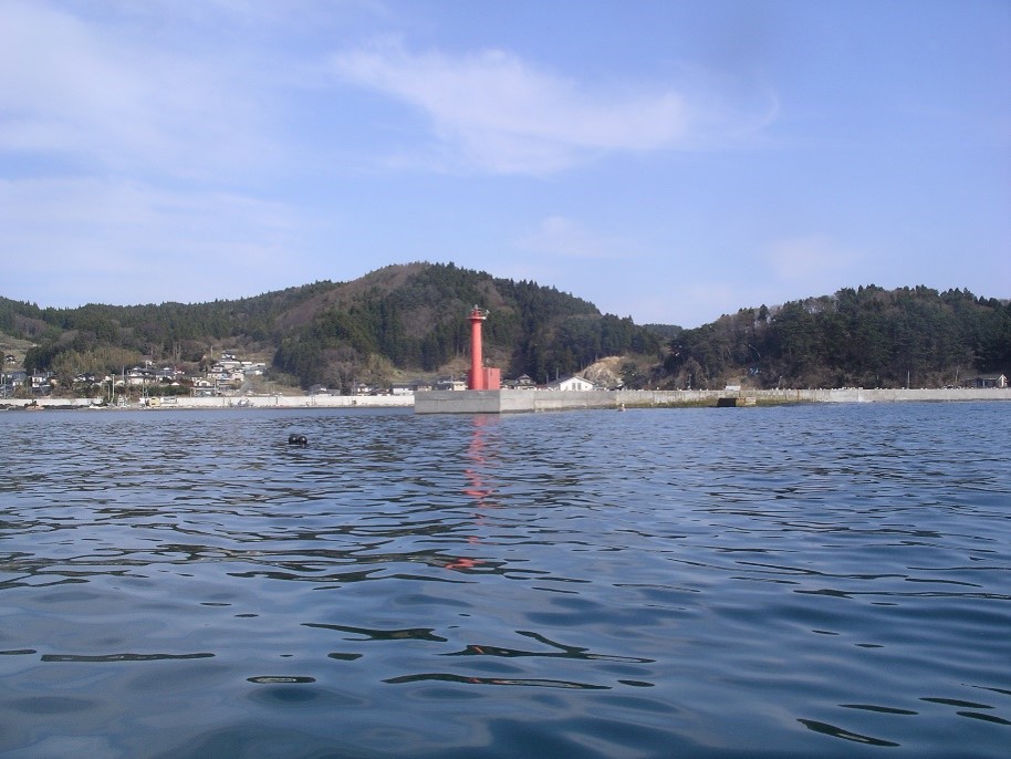 広田港防波堤灯台画像