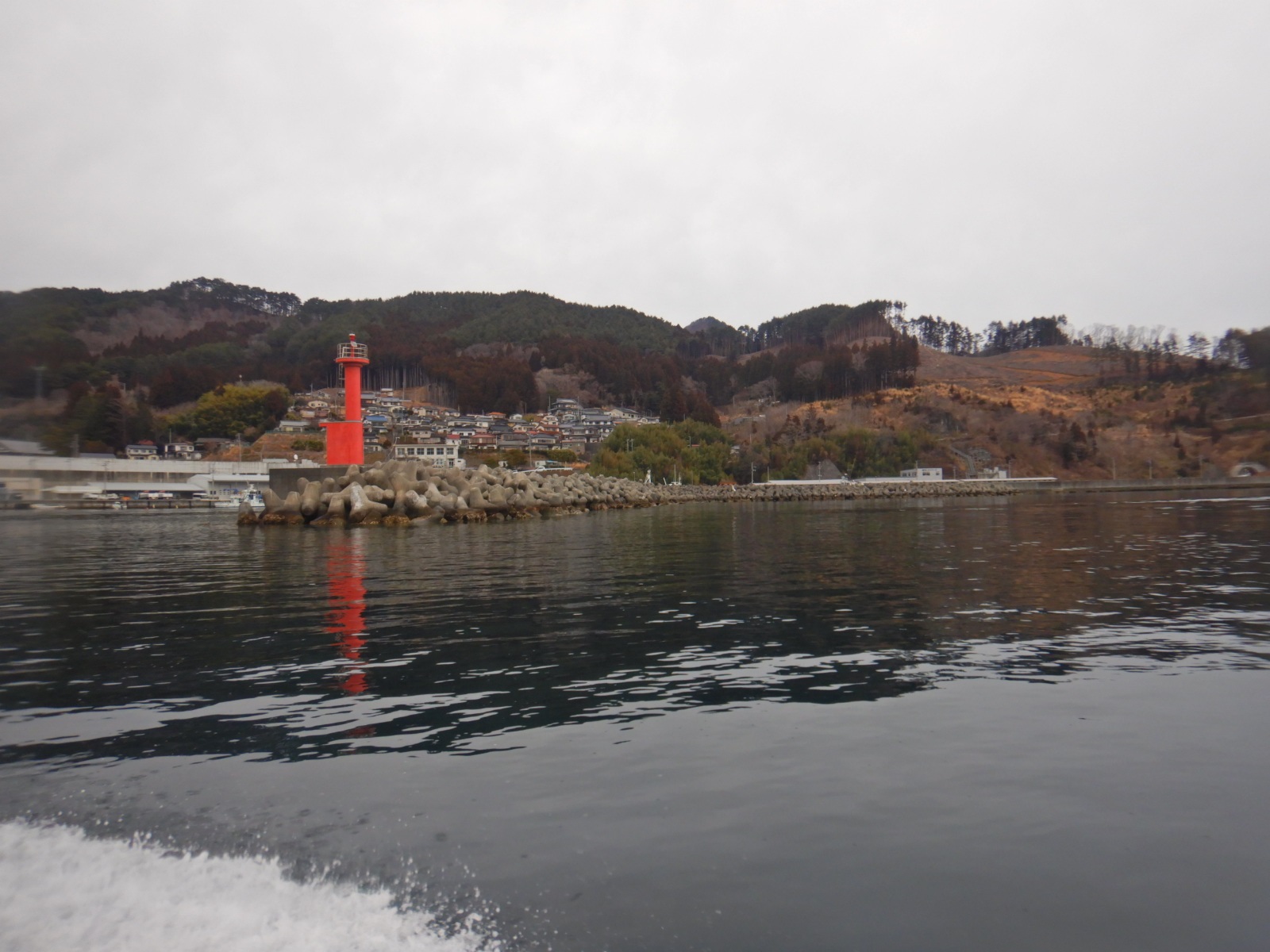 小白浜港東防波堤灯台画像