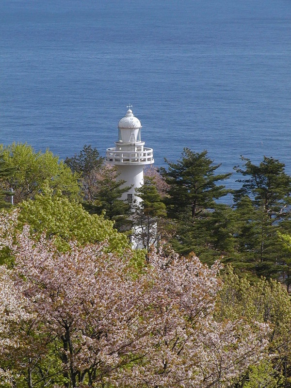 陸中黒埼灯台画像