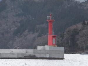 越喜来港東防波堤灯台画像