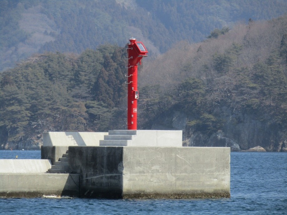 大船渡漁港細浦西第一防波堤灯台画像