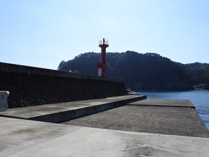 田老港沖第一防波堤南灯台画像