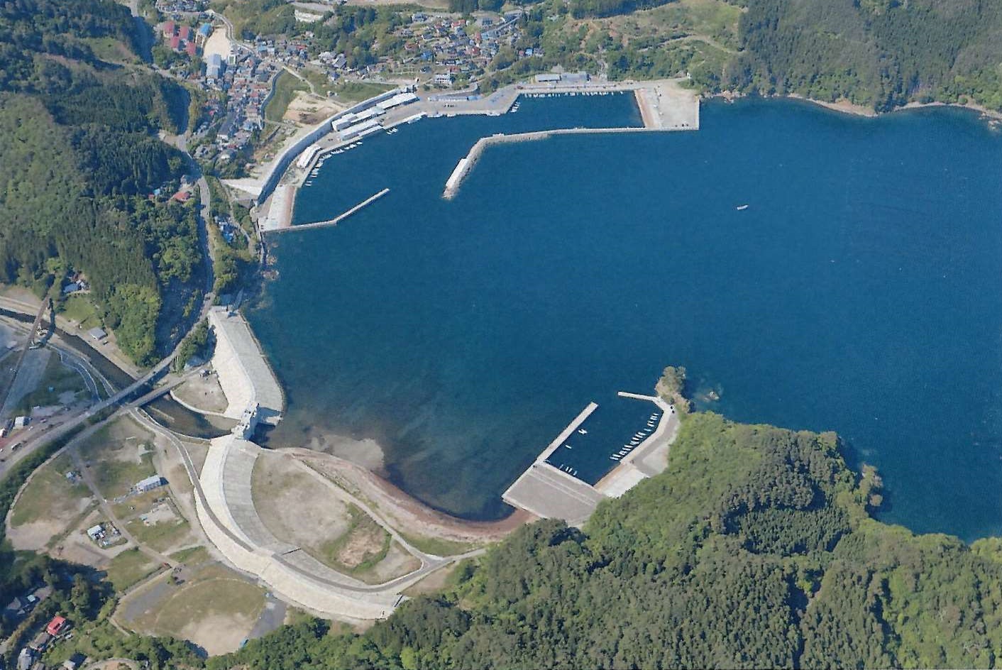 小白浜漁港画像