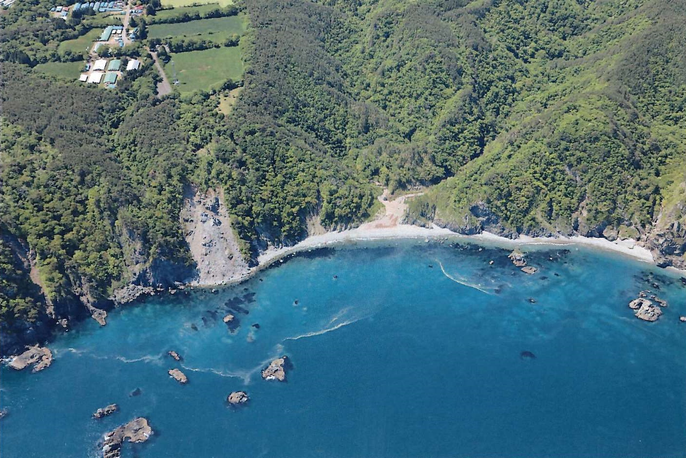 須久洞漁港画像