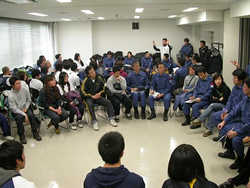 ���C�t�Z�[�o�[�Ƃ̈ӌ�������̗l�q