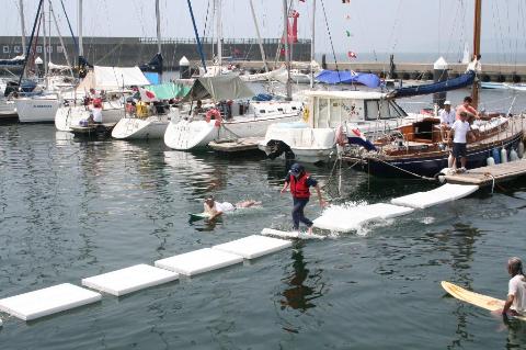 �x���ۈ���