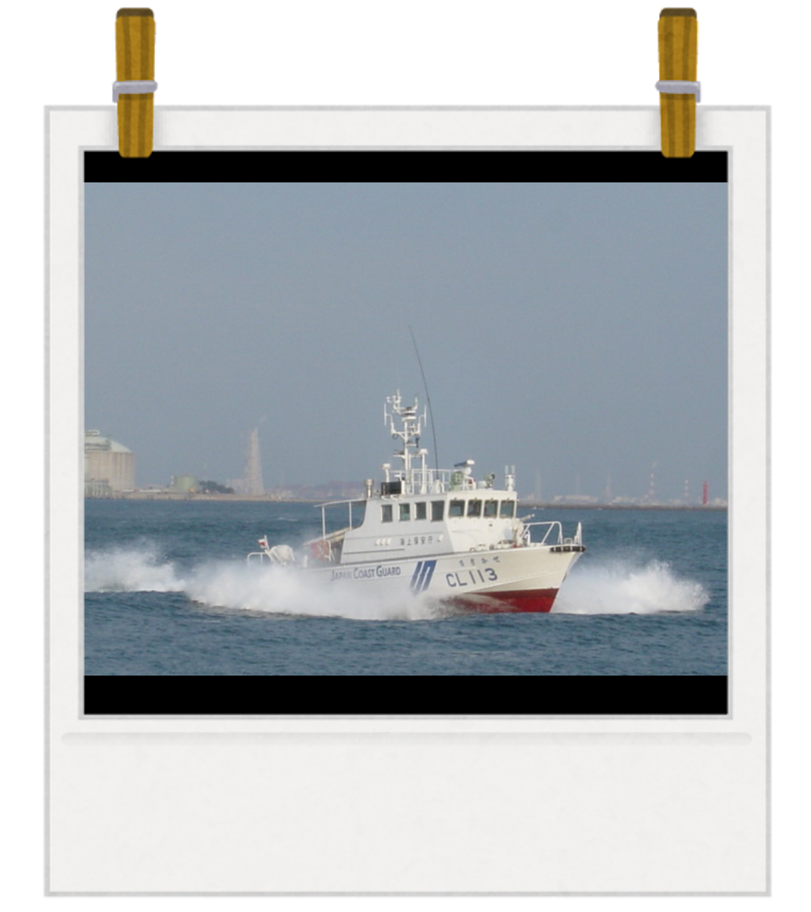 海上を走る巡視艇さぎかぜの様子