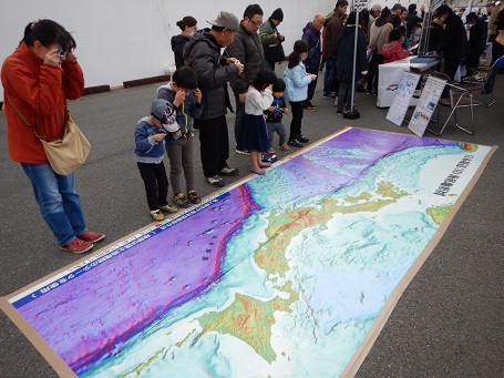 巡視船みうら一般公開の様子