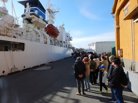 巡視船みうら一般公開の様子