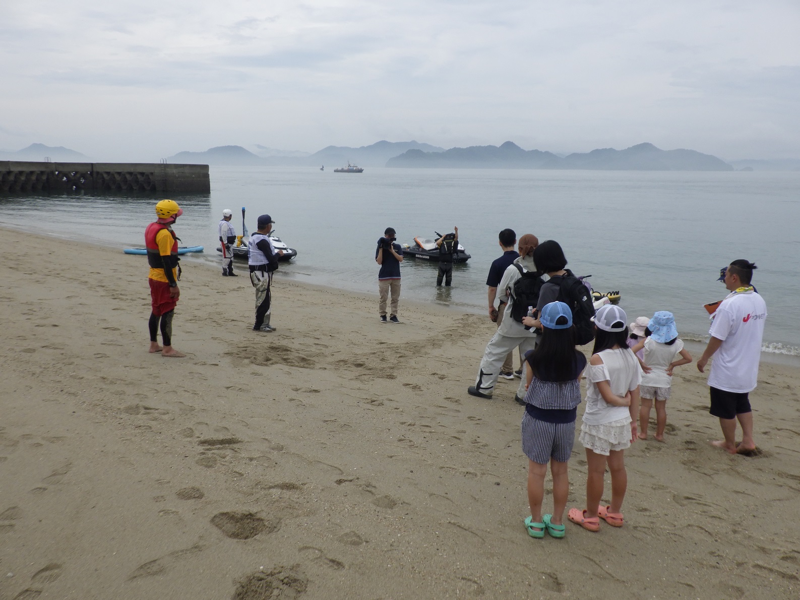 報道機関による取材の模様