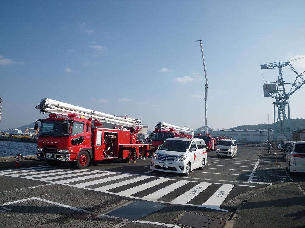 ���쌧�Ζ��R���r�i�[�g�h�ЌP���̗l�q