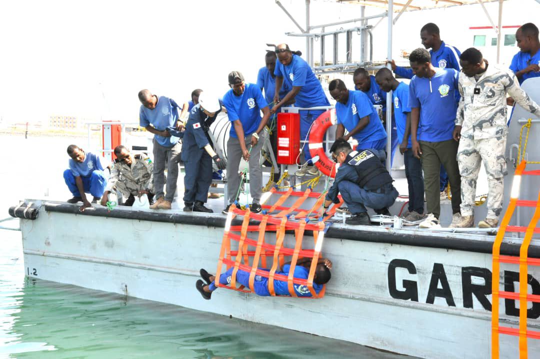 Drifter Rescue Training Using FLC(IOM)