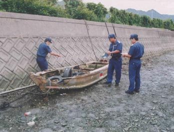 廃船の不法投棄