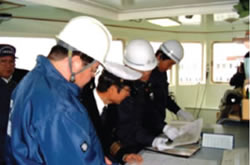 立入検査の様子