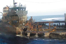 鎮火した旭洋丸