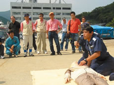 �C����S�����̗l�q