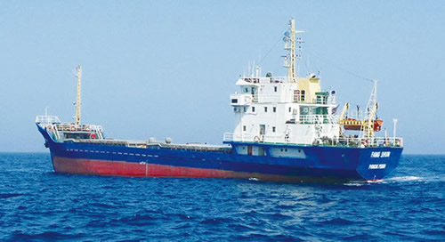 �͂��������Ă����J���{�W�A�Љݕ��D