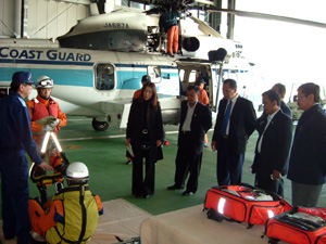 �C���h�l�V�A�ւ̌��C