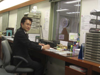 �O������