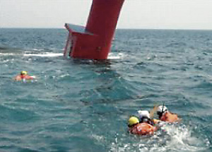 �j���Őڋ߂������~�����