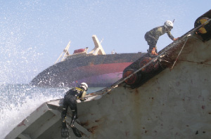 ����~���