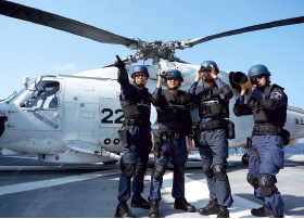 �h���{����