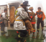 ����~���