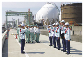 危険物専用岸壁点検