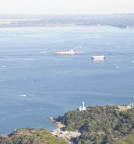 浦賀水道航路と東京湾海上交通センター