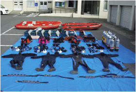 �����Ɏg�p���ꂽ�S���{�[�g�Ɛ������i���G�j