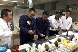 ���E�������͎��K