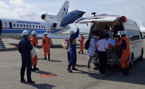 �h�N�^�[�J�[����j������o���Ă����