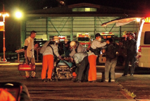 3,000���B�����̋~����