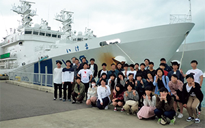 �ݕǋL�O�B�e