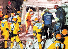 ���ۋً}������