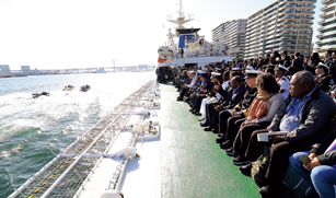 �C��ۈ����̌P�������@����e�@�ւ̑�\