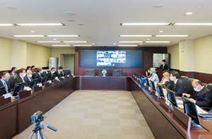 ���f�B�J���R���g���[�����c���