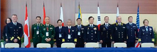 �ߘa���N �k�����m�C��ۈ��t�H�[�����T�~�b�g�̗l�q