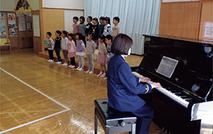 �u����̉́v�̎��^