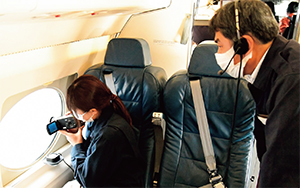 �q��@�ɂ��C��ΎR�ϑ��̗l�q