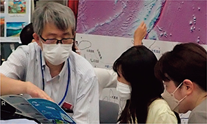 ���ǂ������֌��w�f�[