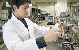 ����������