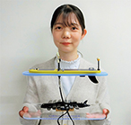 ���c �x��